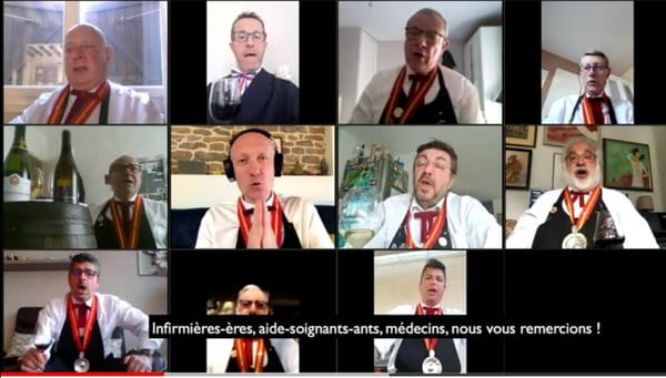 Les Cadets de Bourgogne  chantent leur soutien  aux personnels de santé